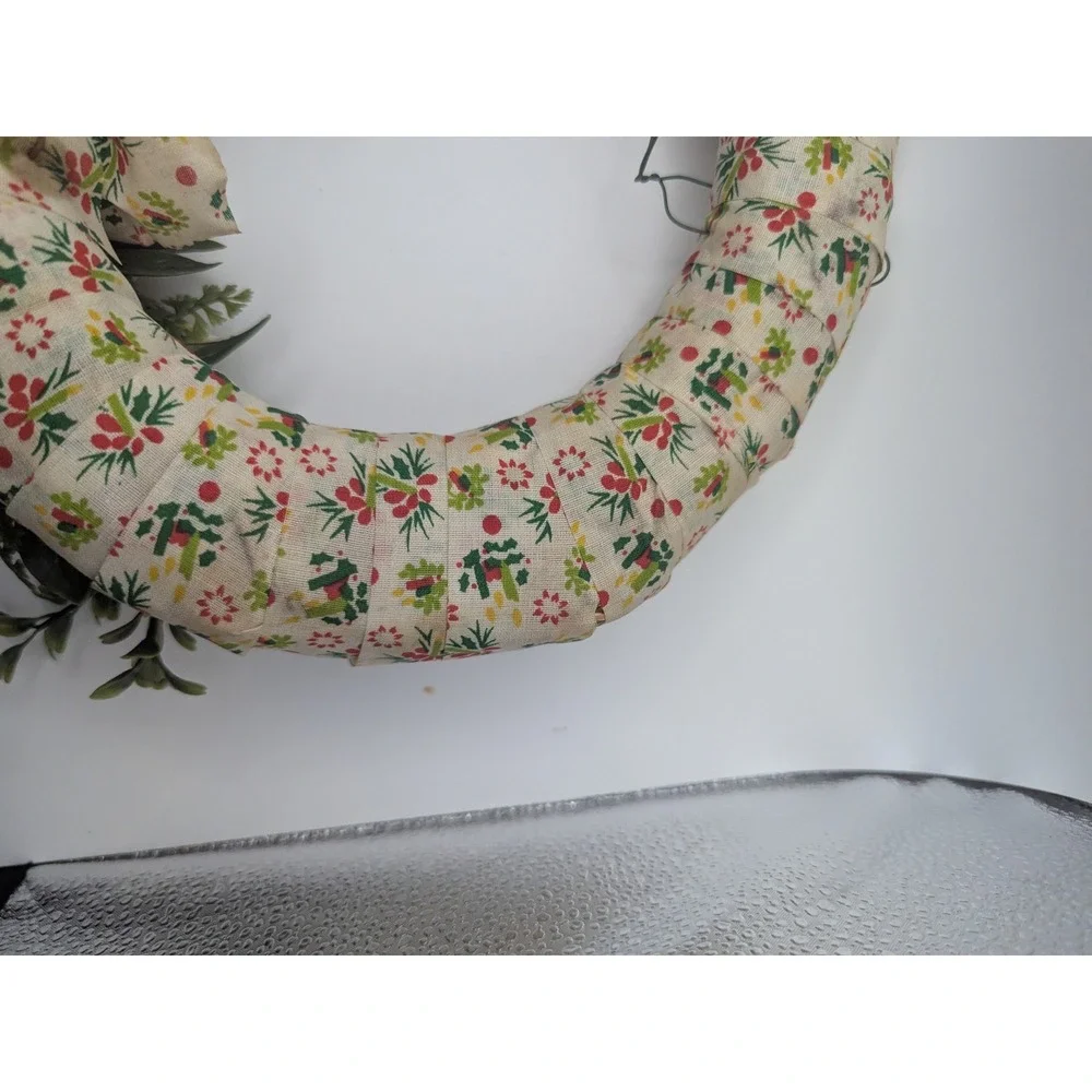 Vtg Fabric Wreath Floral Berry Holly Pinecone Christmas Holiday Home Decor‎ 10